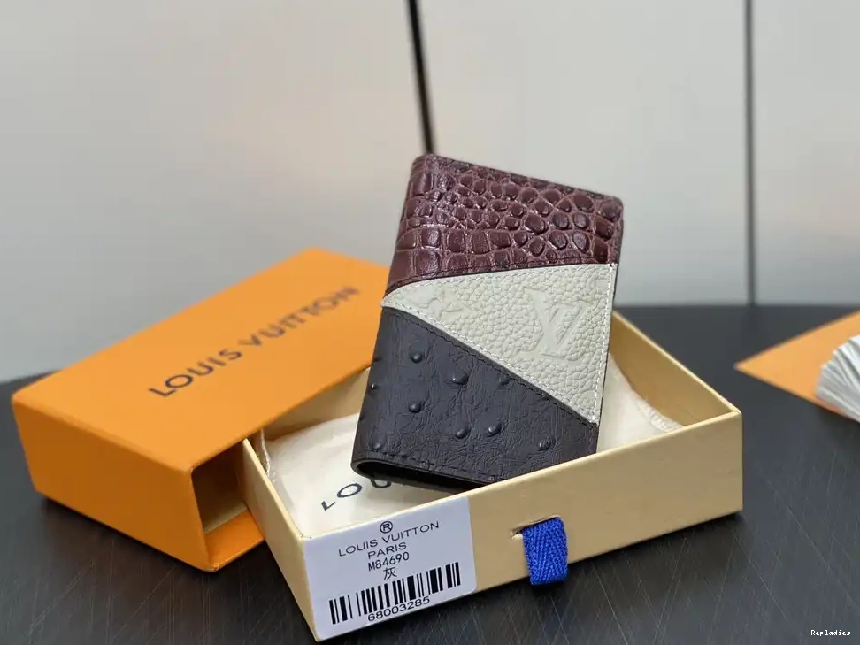 Cheap cm VUITTON LOUIS Pocket Organizer-7.5*11.1*1 0608